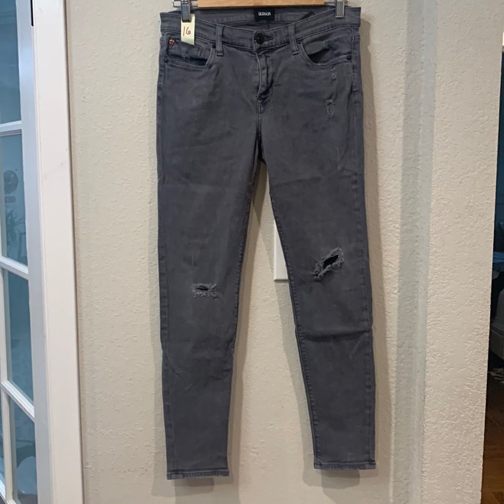 Hudson Faded gray color